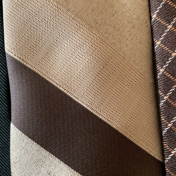 Assorted Ties 4 - Picture 3 of 9